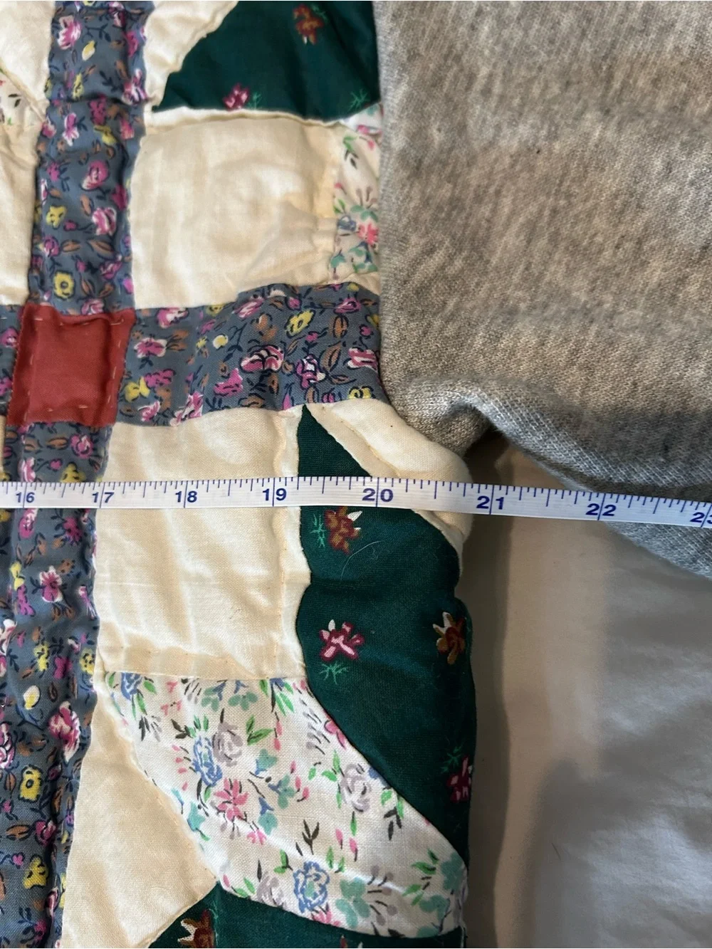Quilted Patchwork Green and Cream Women's Jacket - Picture 4 of 4